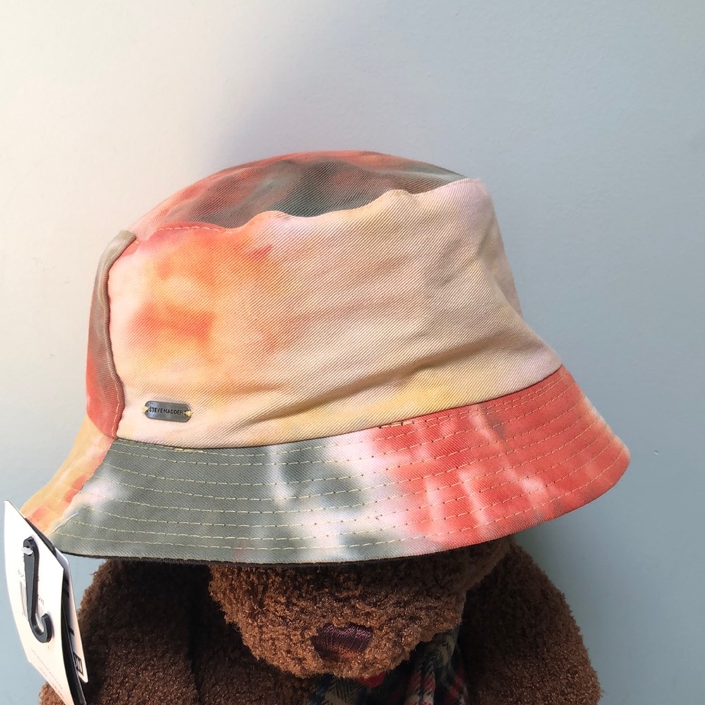 Steve Madden Bucket Tie Dye UPF Hat